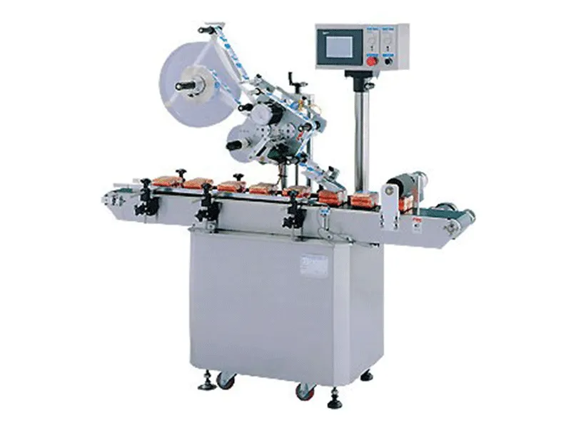 Automatic labeling machine