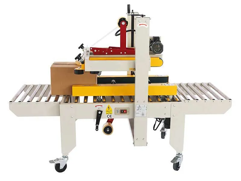 Left-right + up-down driven carton sealing machine