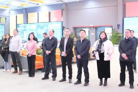Chen Jinluan, Deputy Secretary of the CPC Qingyuan Municipal Committee and Mayor of Qingyuan City, Guangdong Province, Leads Delegation to Visit WDoodoo of GuoLian Co., Ltd.